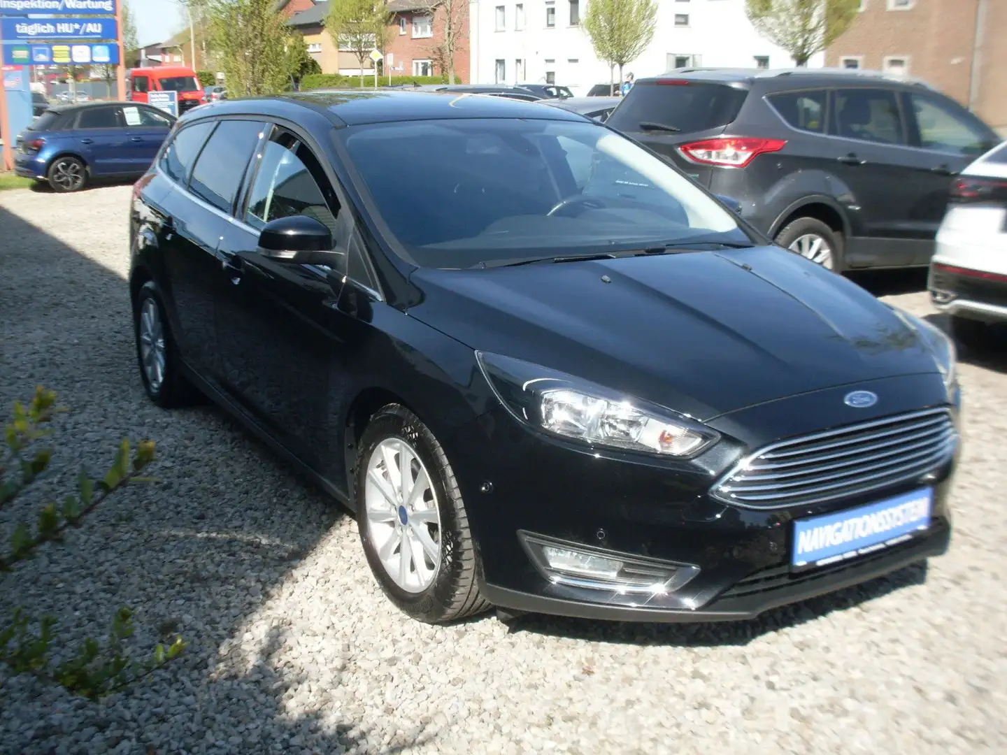Ford Focus Turnier Titanium Schwarz - 2