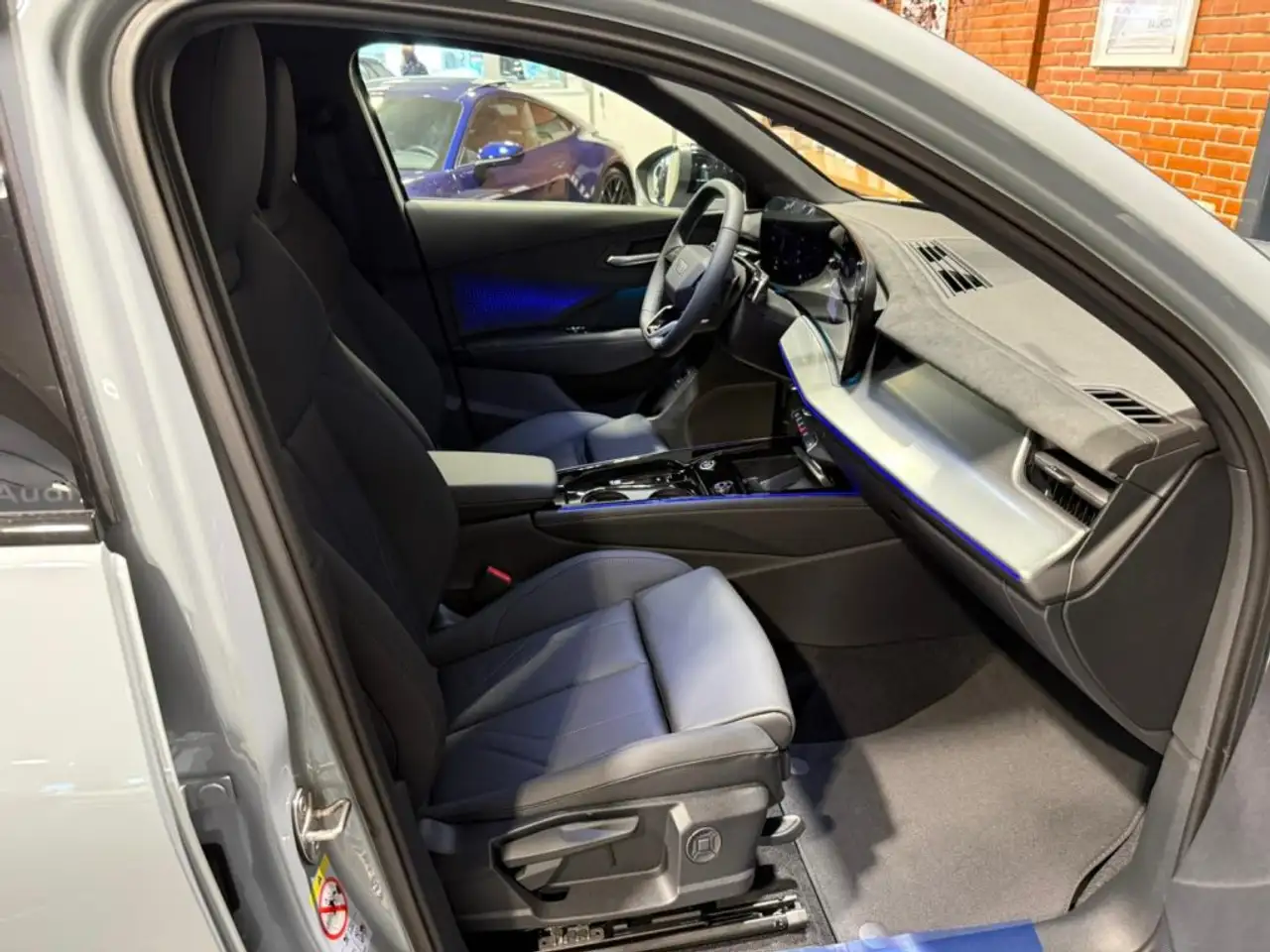 Audi Q3 TDI S tronic S Line edition KM0 - NAVI - TECH PLUS 13