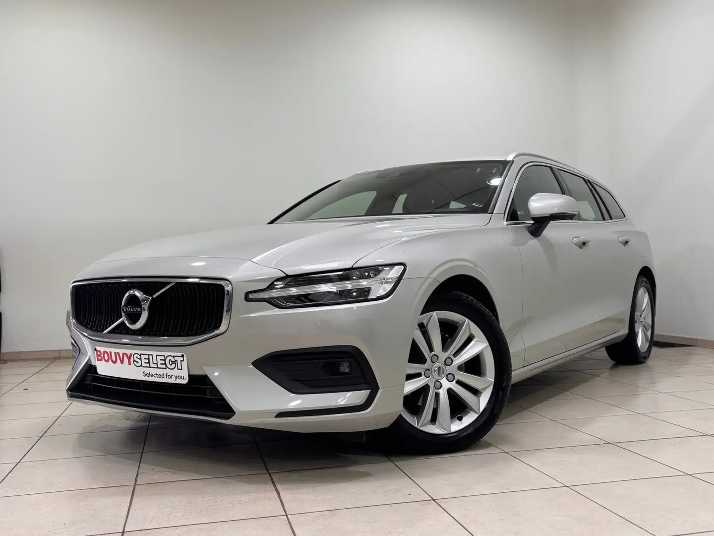 Volvo V60 V60 2.0 D3 Business *CARPLAY*NAVI*CLIM*CRUISE*USB* Gris - 1
