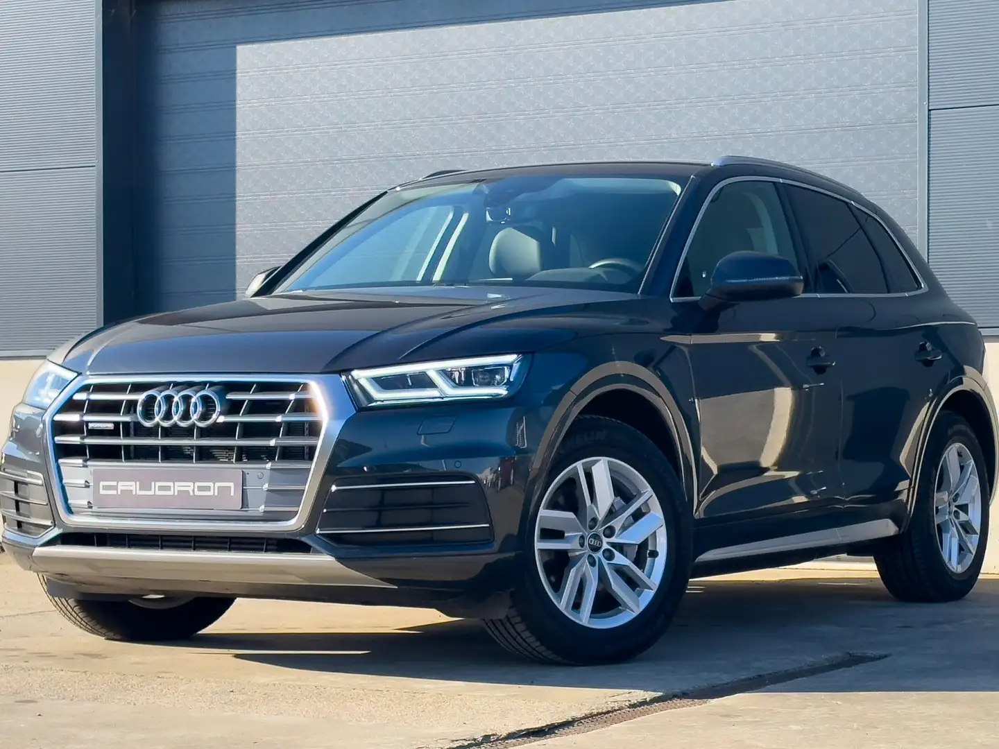 Audi Q5 50 TFSi ePHEV Quattro S.tronic - 8000km - Garantie Szary - 1