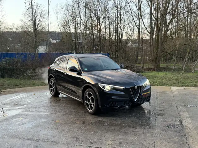 Alfa Romeo Stelvio 2.0 TURBO 16V AT8-Q4 Veloce 280
