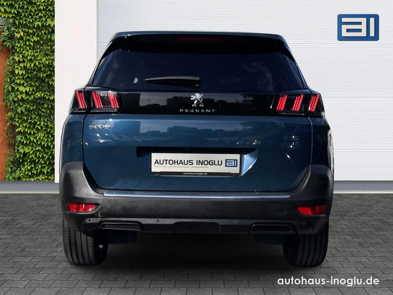 Peugeot 5008 1.5 Blue-HDI FAP Allure Pack AT 7-Si+Navi+R-Kam+ — photo 4