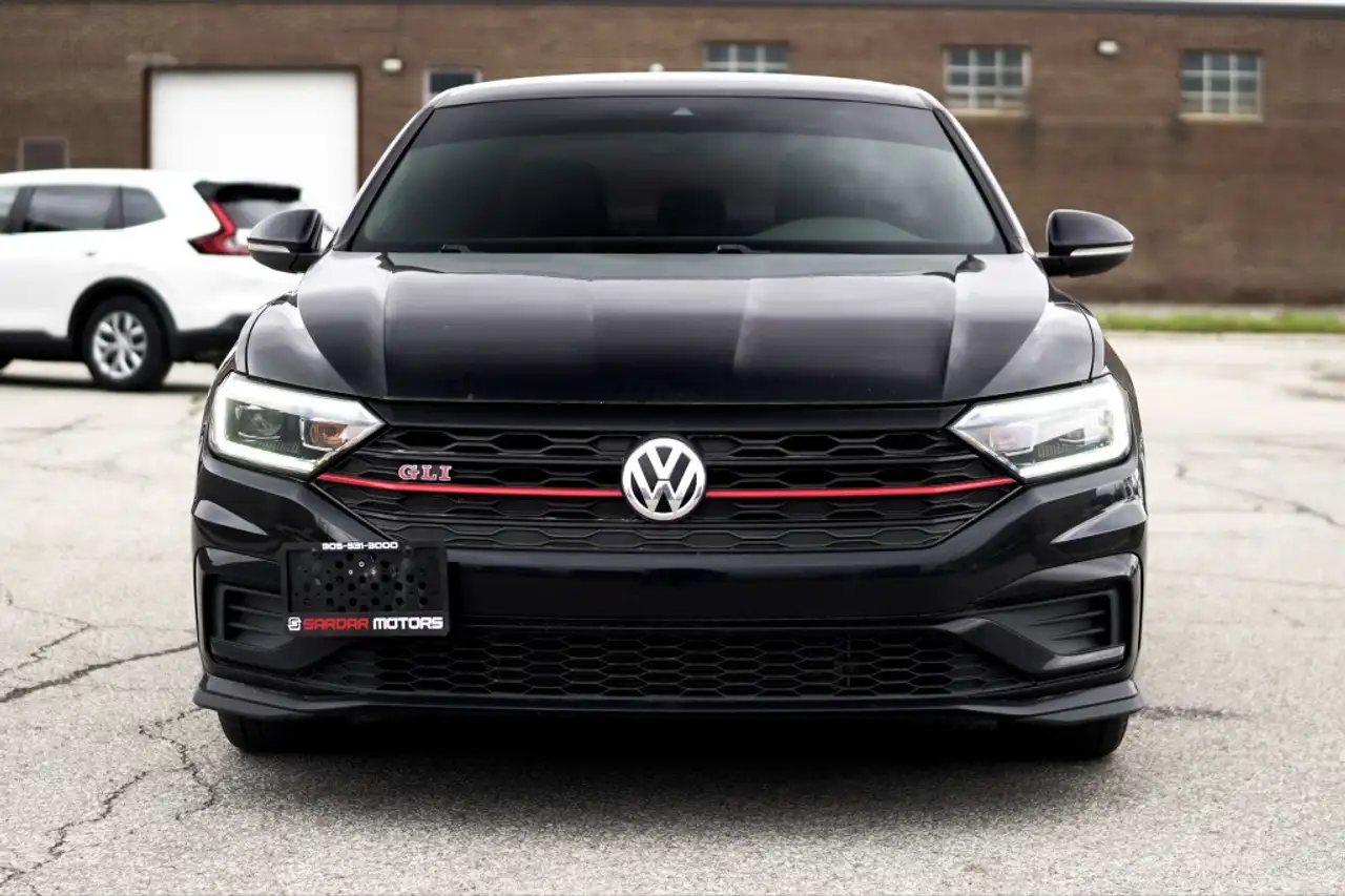 Volkswagen Jetta снимка Volkswagen Jetta