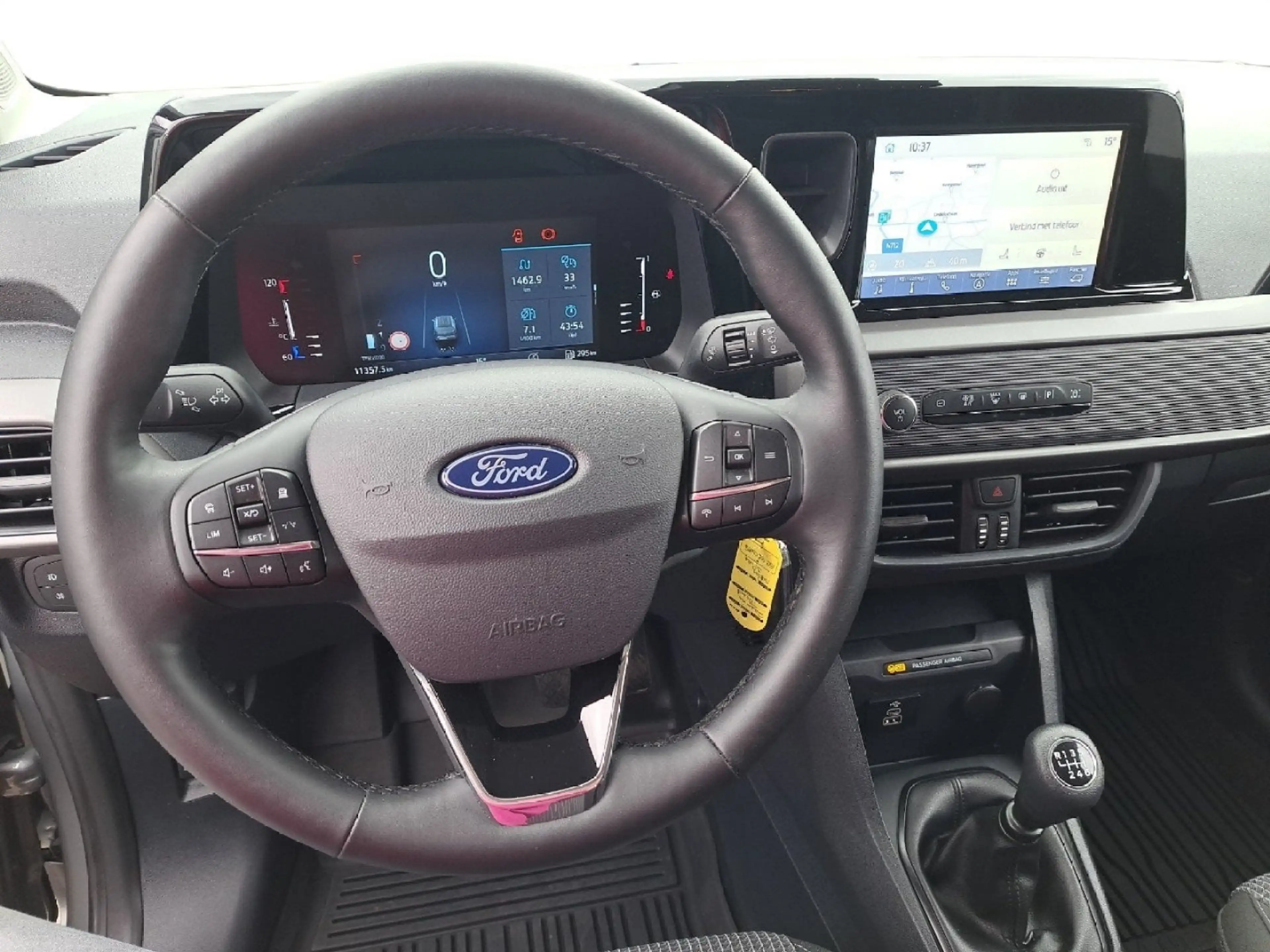 Ford Transit Courier Ecoboost Trend — photo 13