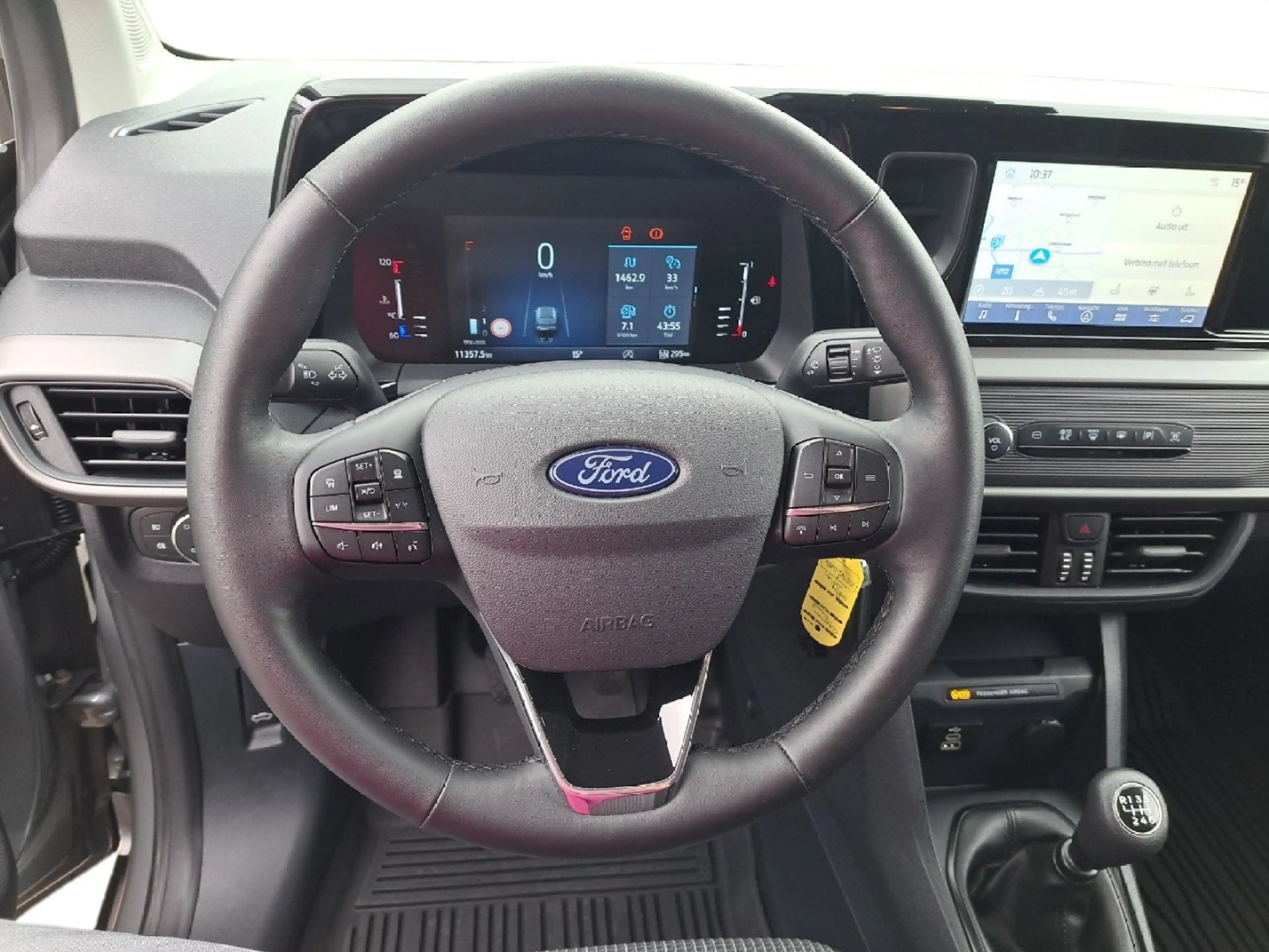 Ford Transit Courier Ecoboost Trend — photo 14