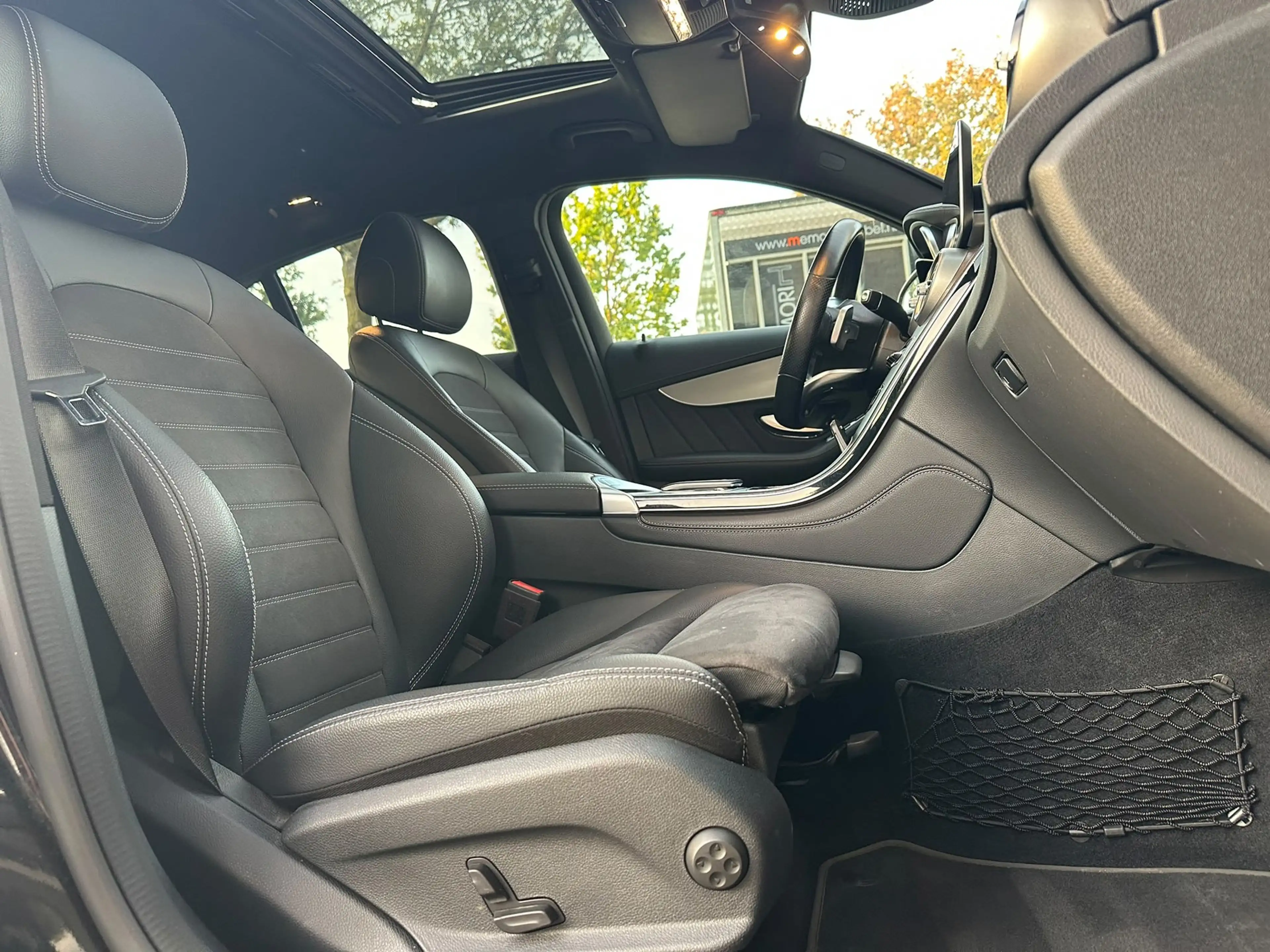 Mercedes-Benz GLC 200 Coupé 4MATIC AMG |Pano |Trekhaak |Camera |Sfeer | — photo 25