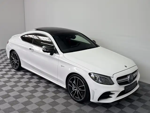 Mercedes-Benz C-Class view 5