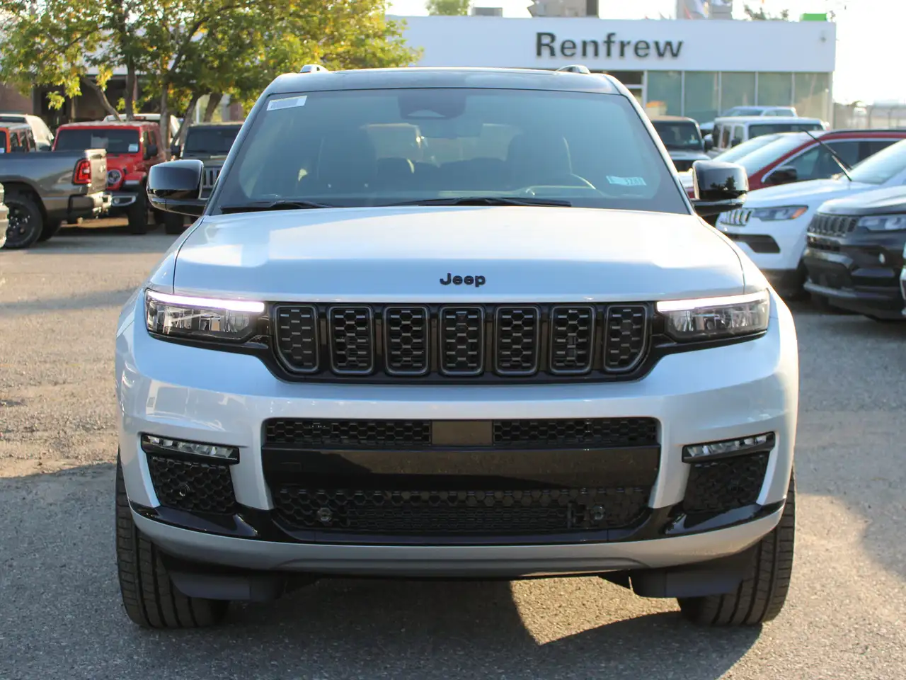 Jeep Grand Cherokee снимка Jeep Grand Cherokee