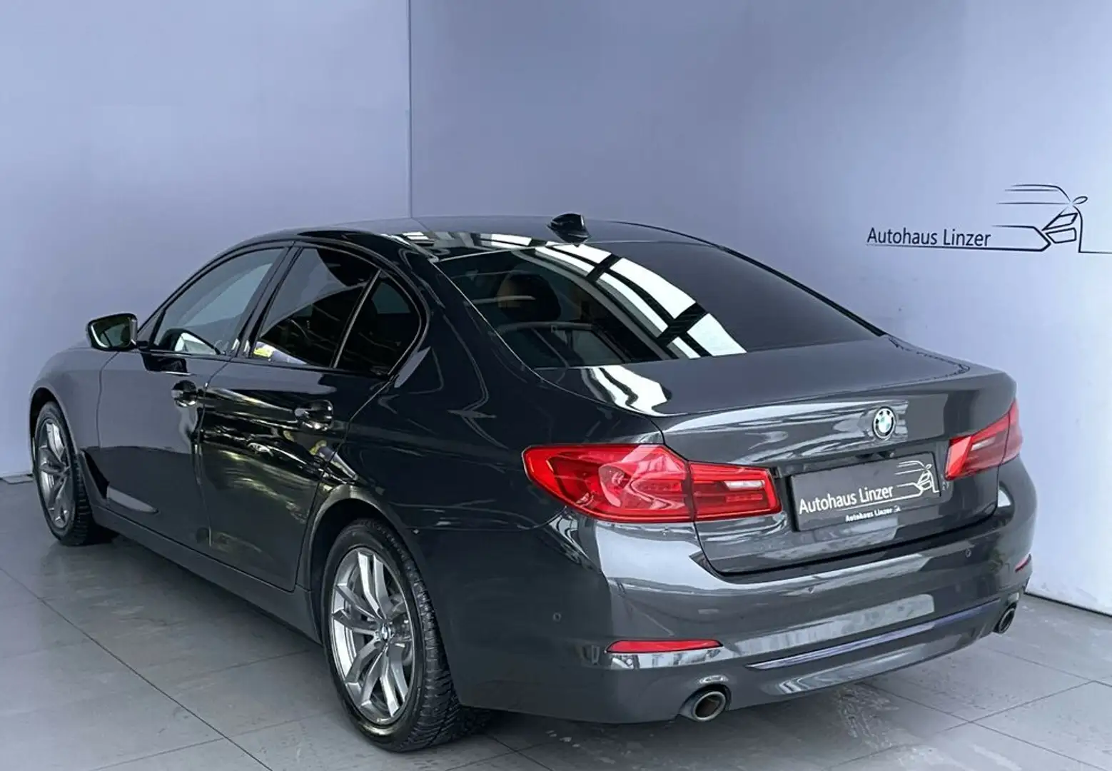 BMW 518 d M-Felgen *LED*KeyGo*MEMO*Sportsitze*AmbienteB Grau - 2