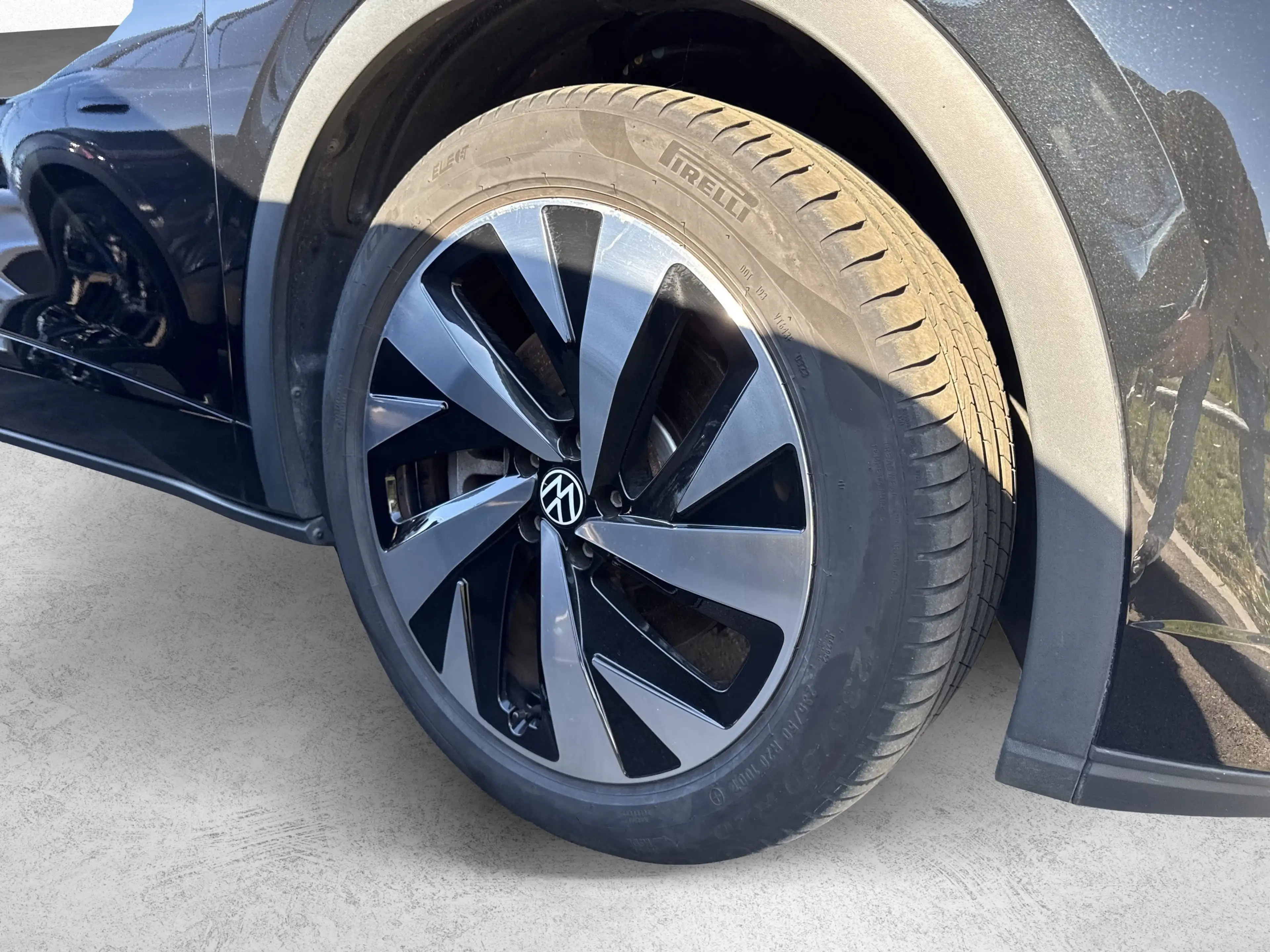 Volkswagen ID.5 Pro AHK NAVI MATRIX KAMERA — photo 4