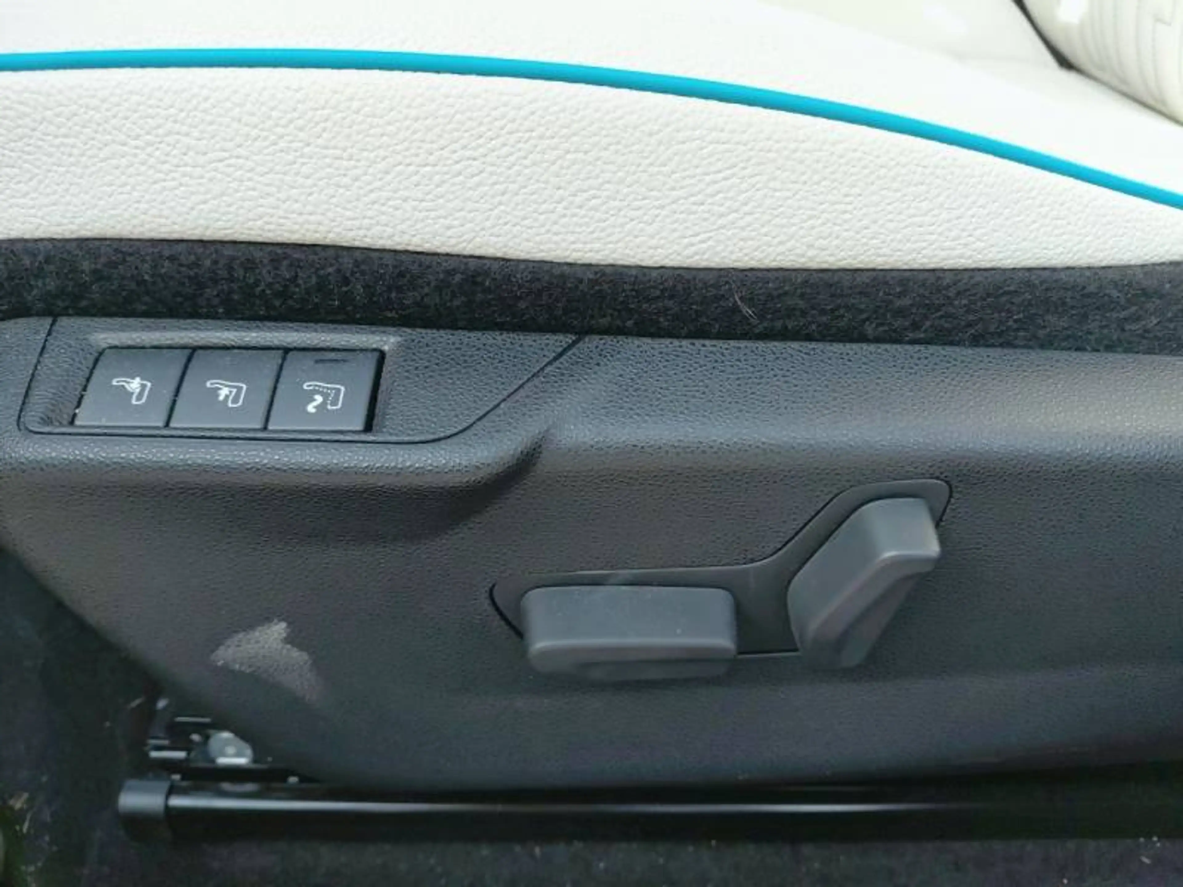 Fiat 600 1 1.2 Hybrid 136cv DCT La Prima — photo 13