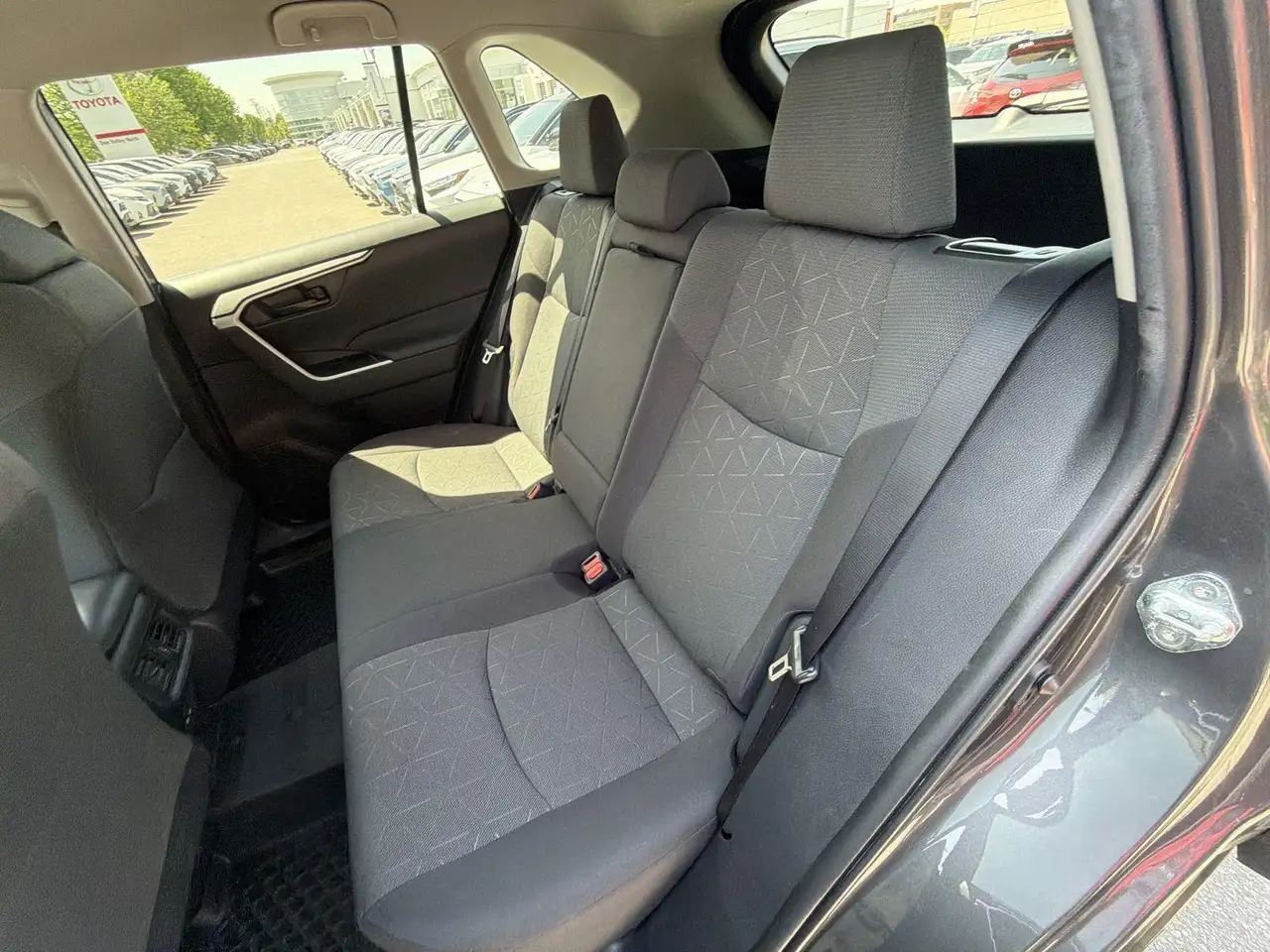 Toyota RAV 4 снимка Toyota RAV 4