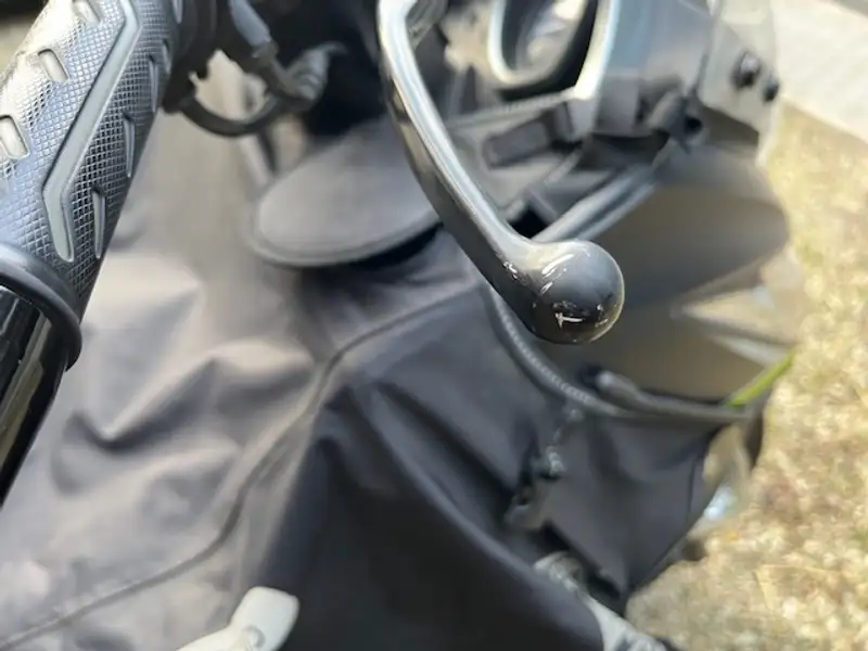 Kawasaki J300 - foto 4