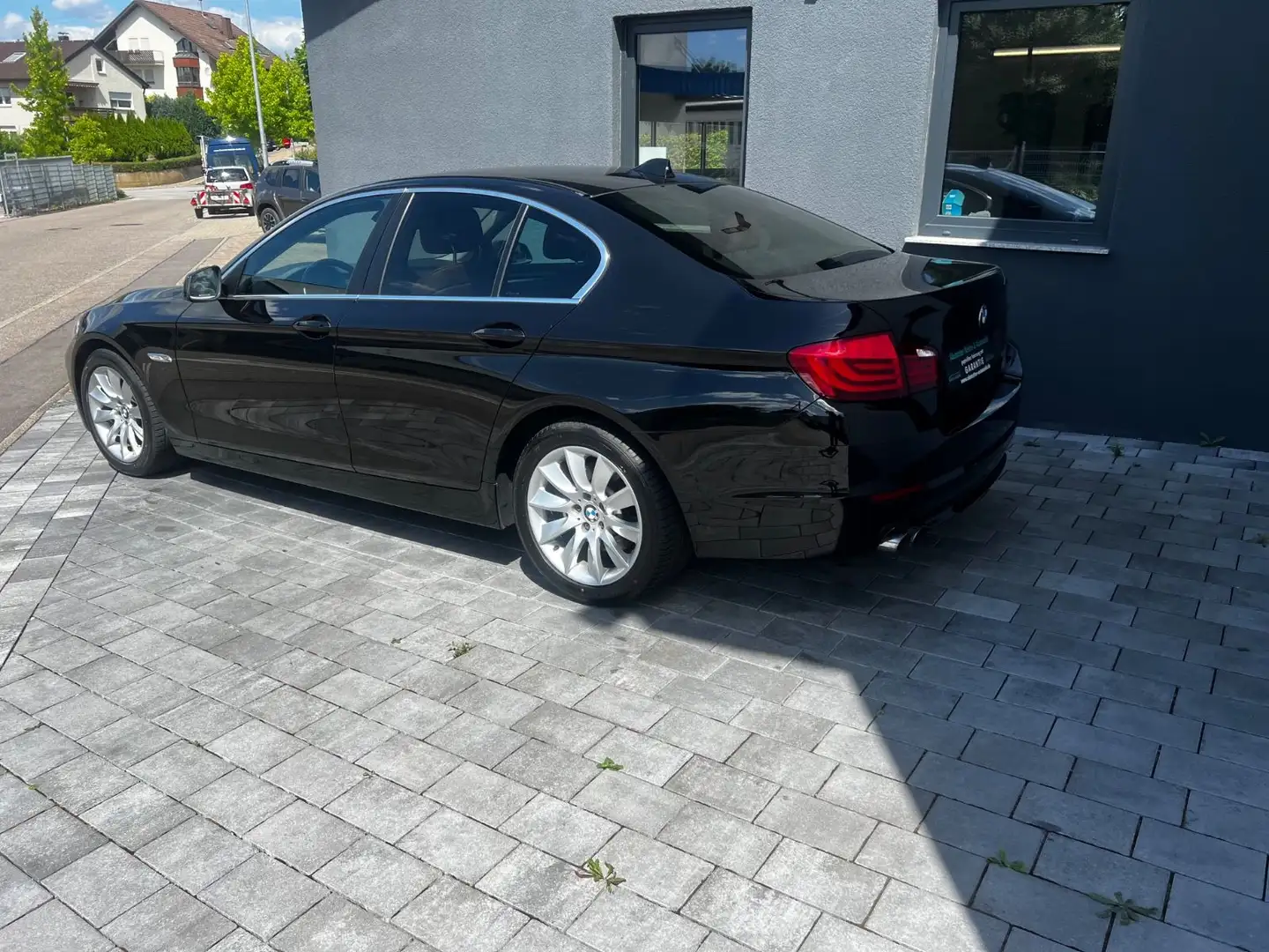 BMW 528 5 Lim. 528 i Automatik Negru - 2