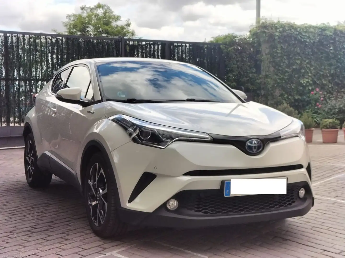 Toyota C-HR 125H Advance Bianco - 2