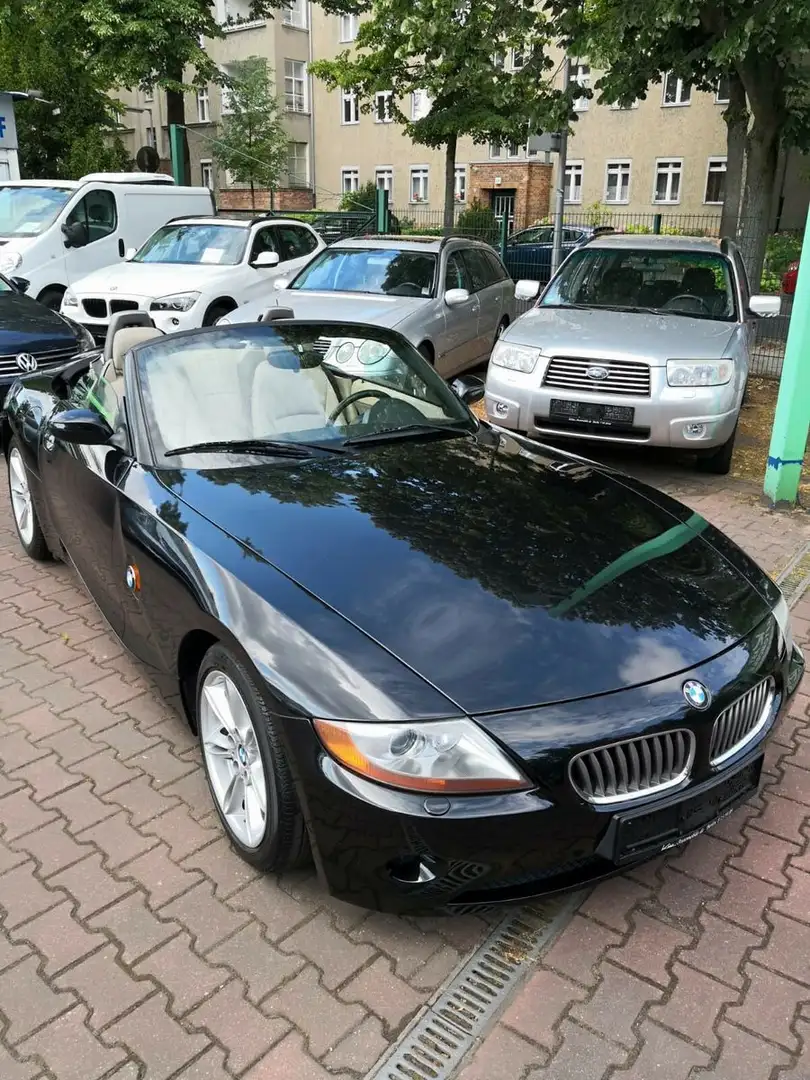 BMW Z4 Roadster 3.0i Hardtop Leder Klima SHZ Schwarz - 2