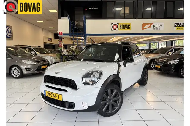 2011 Mini Countryman in White for sale