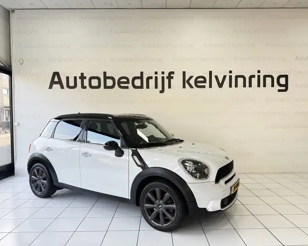 Mini Countryman view 9