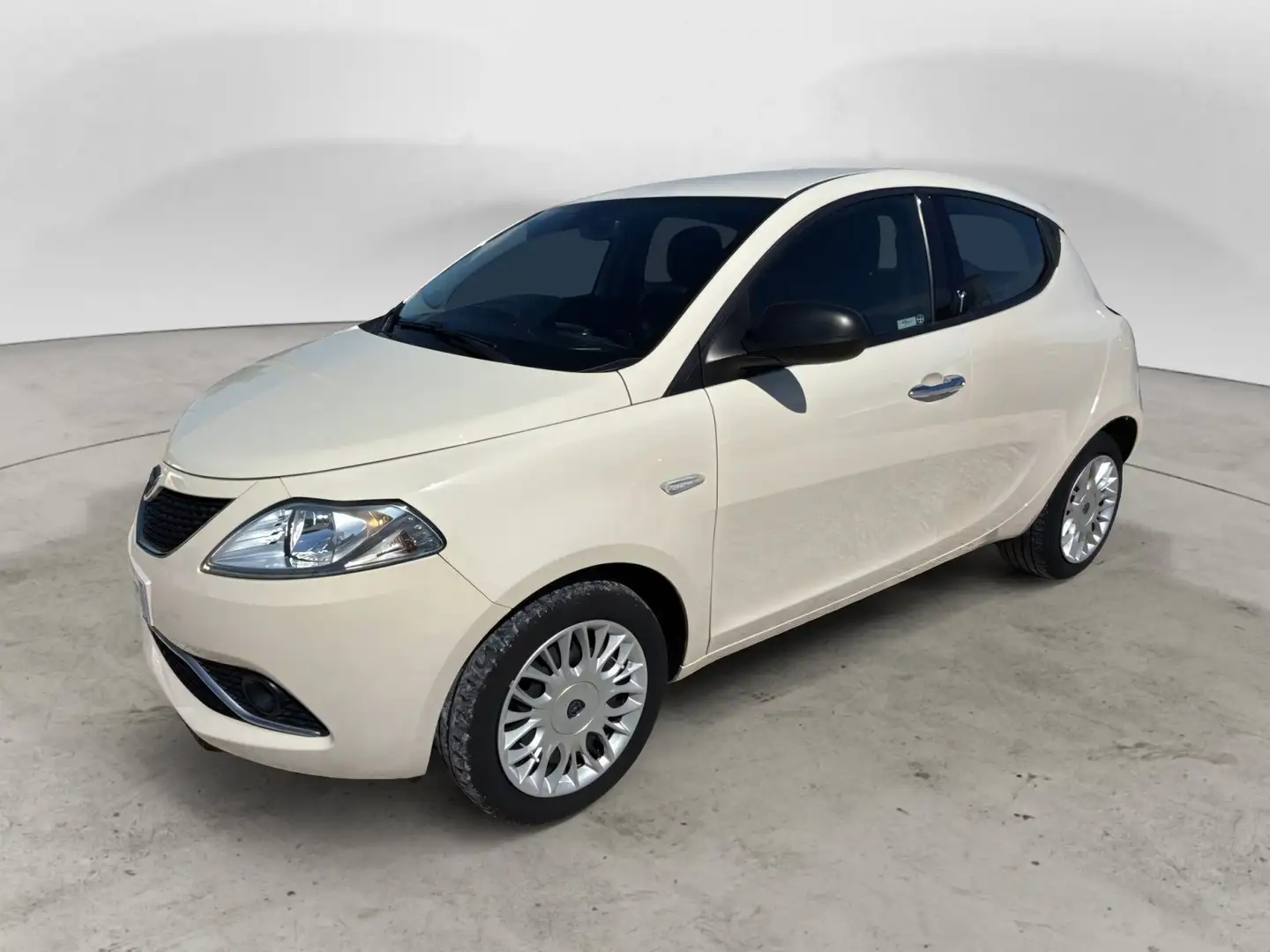 Lancia Ypsilon Ypsilon 1.3 MJT 16V 95 CV 5 porte S&S Silver Béžová - 1