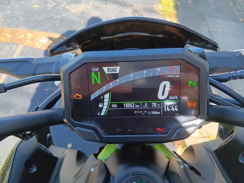 Kawasaki Z 900 - foto 8