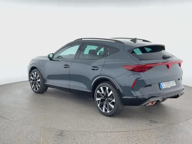 Cupra Formentor view 5