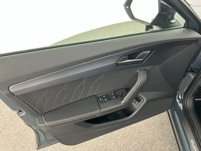 Cupra Formentor view 11