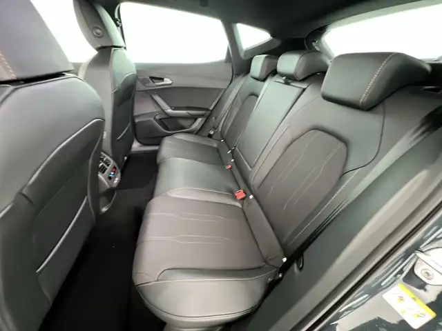 Cupra Formentor view 8