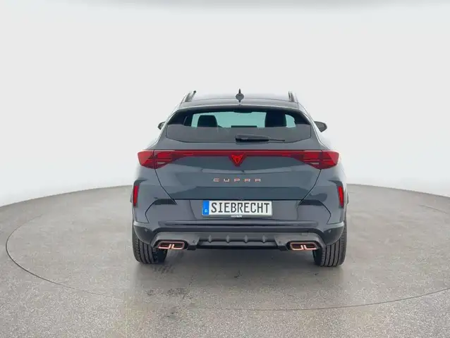 Cupra Formentor view 4
