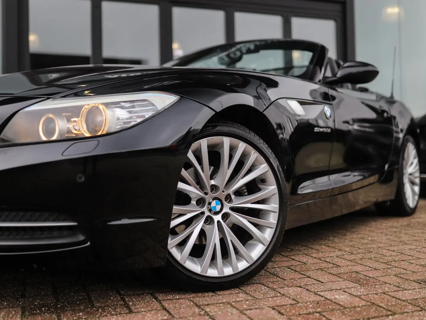 BMW Z4 Roadster sDrive23i Executive | Hardtop | Cruise Co Schwarz - 2