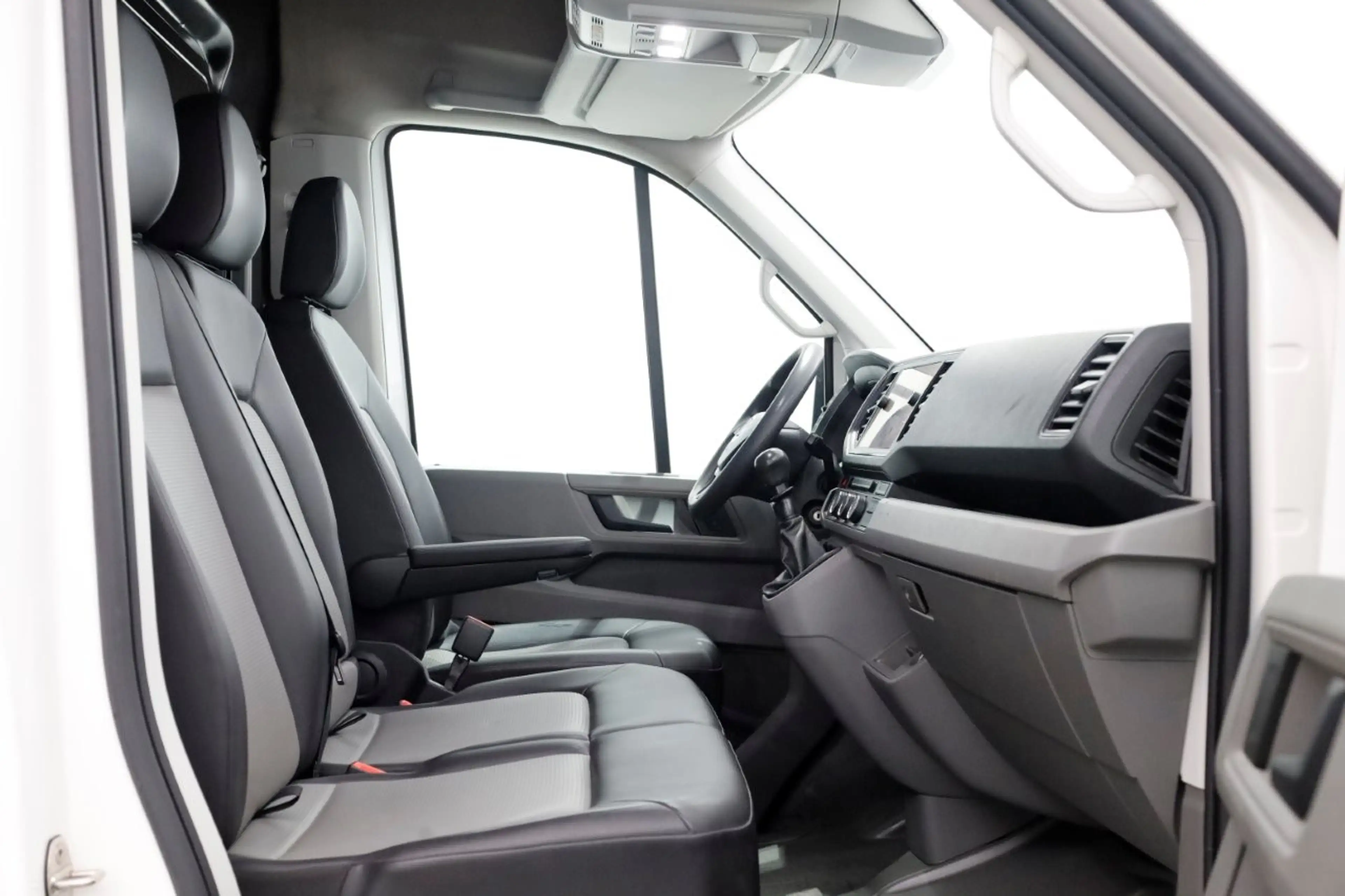 Volkswagen Crafter 35 2.0 TDI 140pk L3H3 (L2H2) Airco/Navi/Inrichting — photo 3