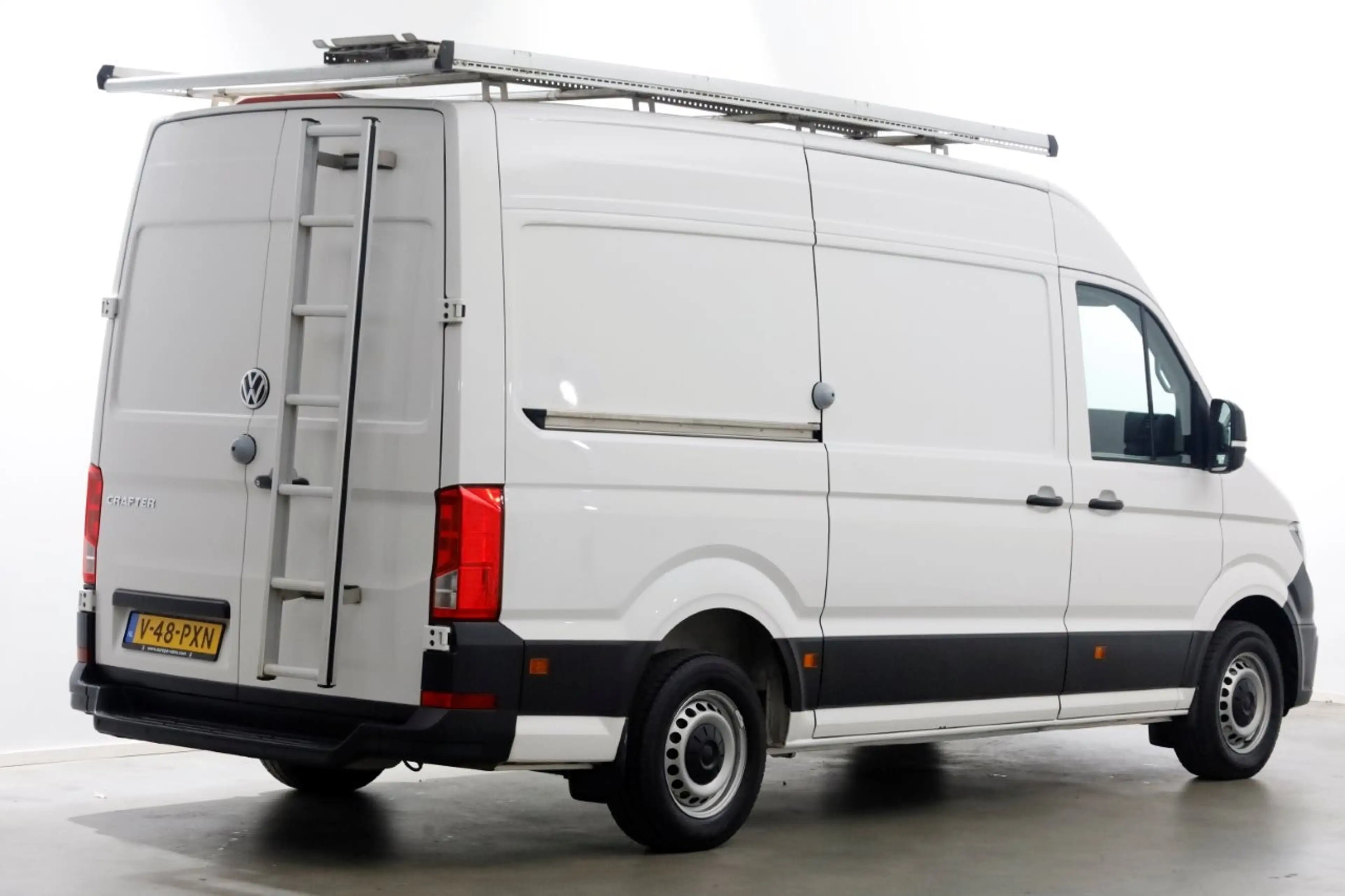 Volkswagen Crafter 35 2.0 TDI 140pk L3H3 (L2H2) Airco/Navi/Inrichting — photo 2