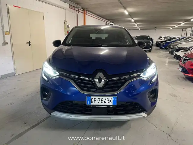 Renault Captur view 2