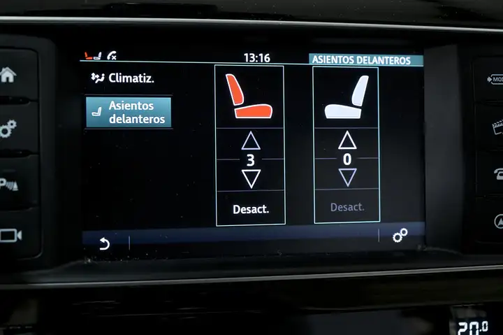 Jaguar XE 2.0 i4 Prestige Aut. 2017, foto 33