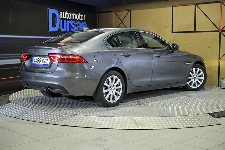 Jaguar XE 2.0 i4 Prestige Aut. 2017, foto 5