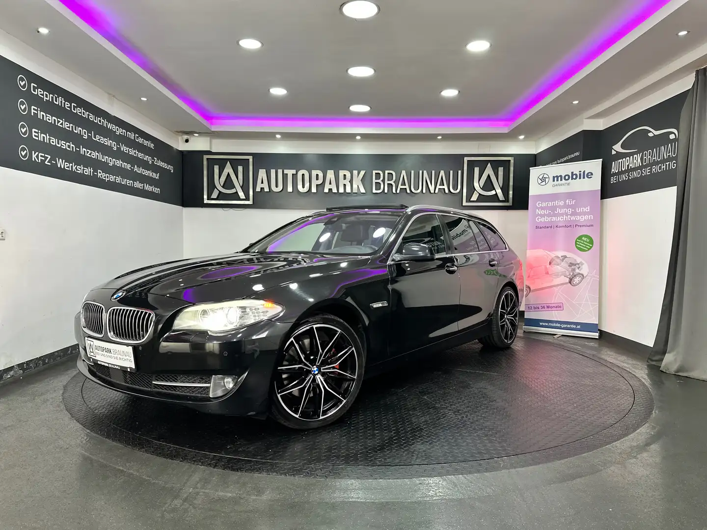 BMW 525 d xDrive Touring Aut. *PANO*MEMORY*XENON* Schwarz - 1