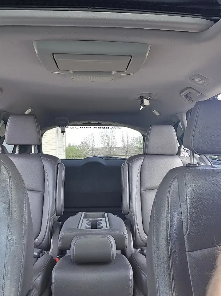 Honda Odyssey снимка Honda Odyssey