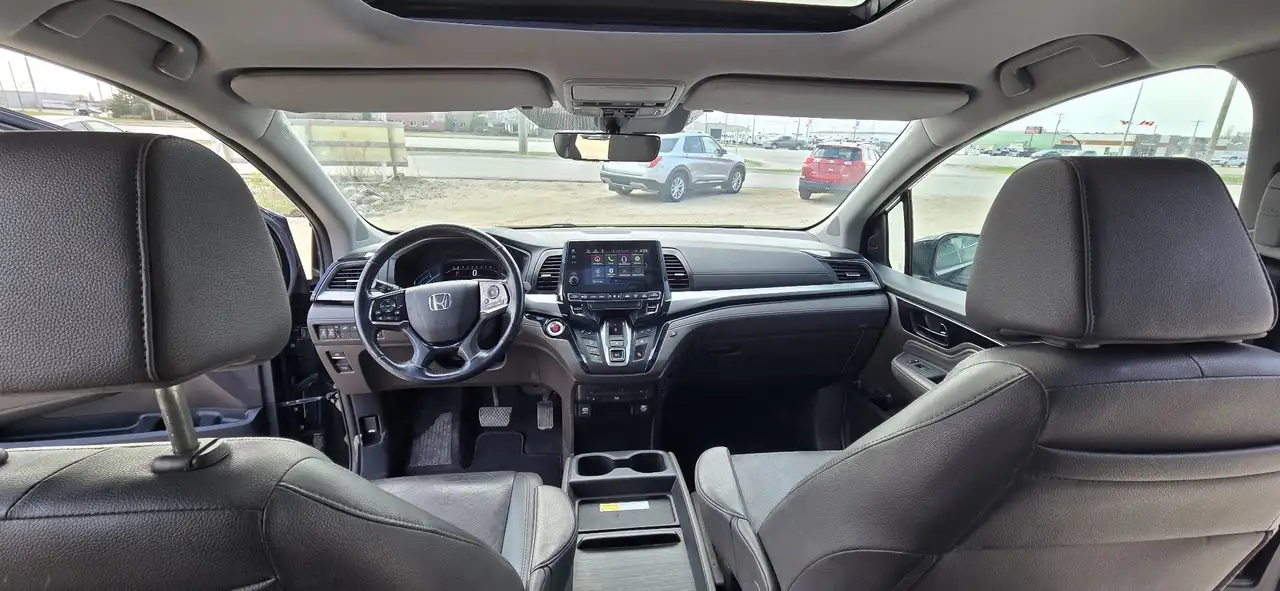 Honda Odyssey снимка Honda Odyssey