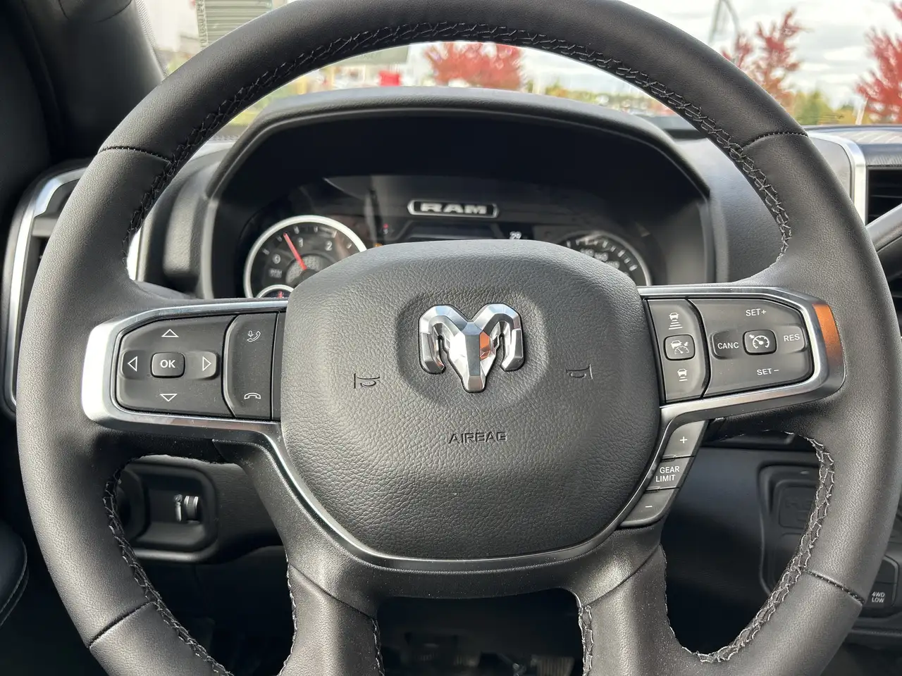 RAM 2500 снимка RAM 2500