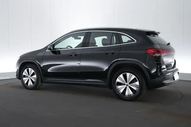 Mercedes-Benz EQA 250 Business Line LEDER/STOF LED GPS PDC CAM BLIS Verw