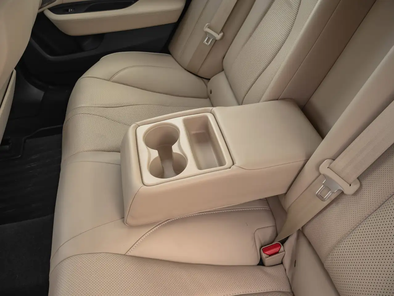 Acura TLX снимка Acura TLX
