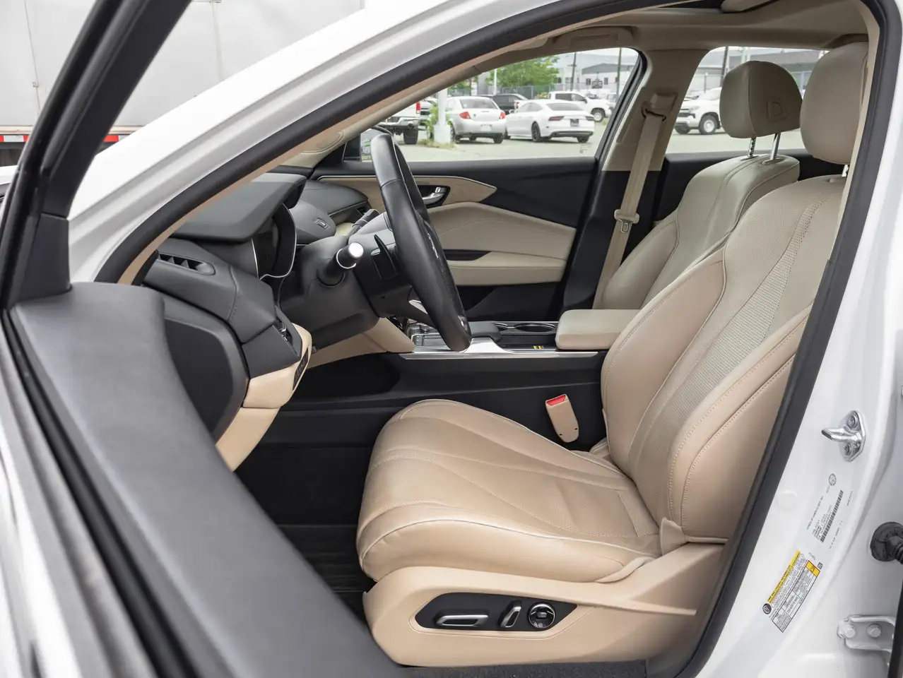 Acura TLX снимка Acura TLX