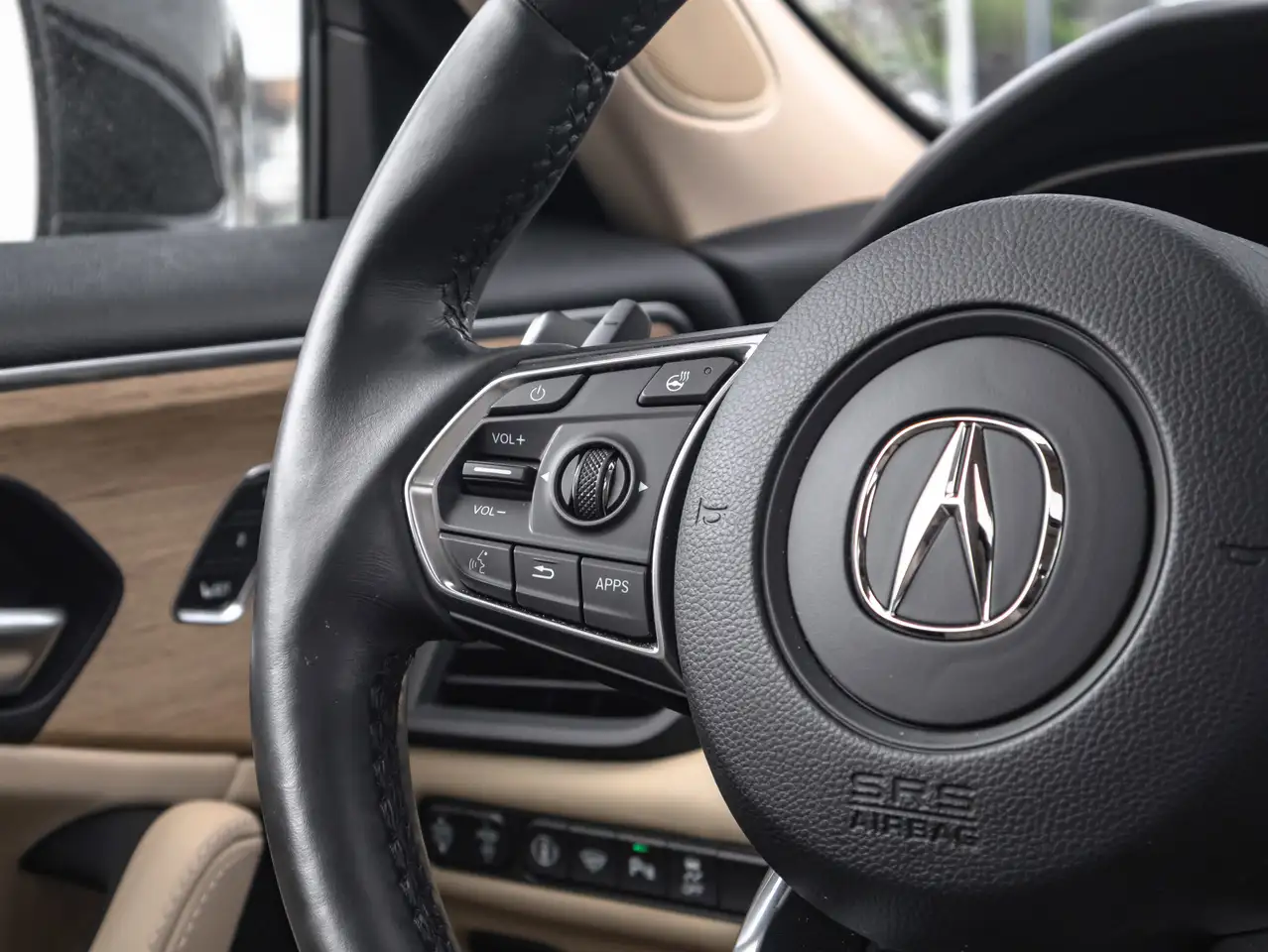 Acura TLX снимка Acura TLX