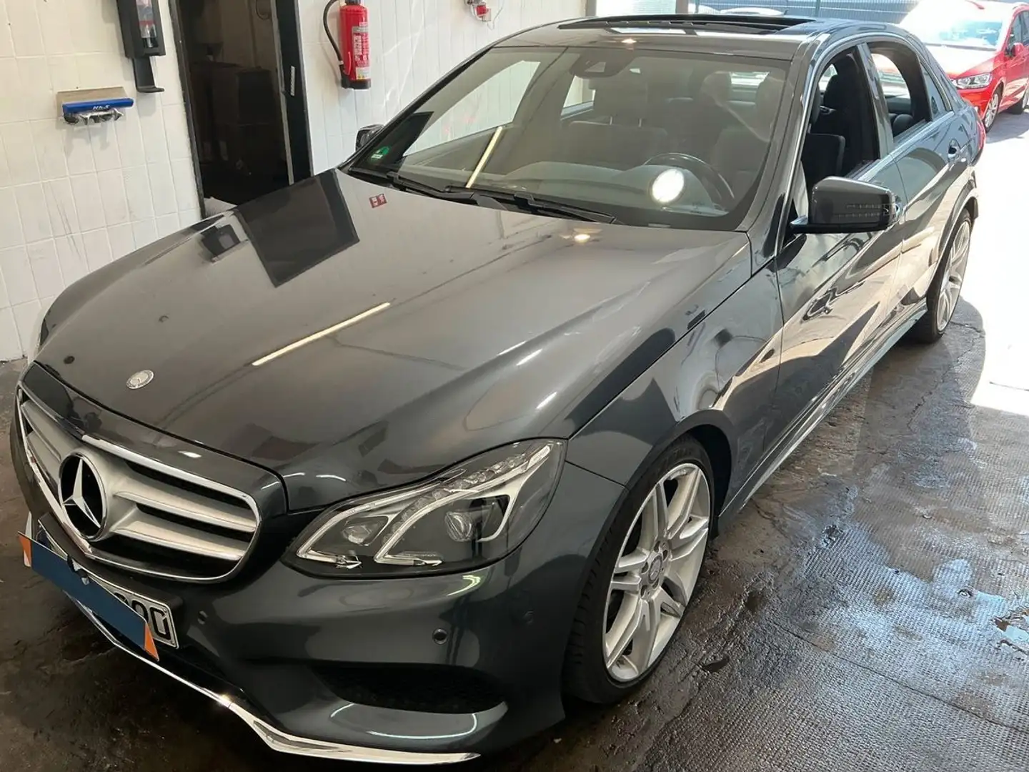 Mercedes-Benz E 250 CGI AMG-Line|Standh.|S.dach|19"LM|Garantie Сірий - 1