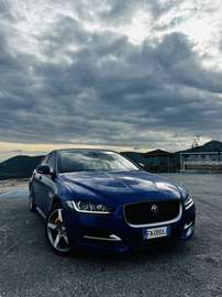 25d AWD Auto. R-Sport 241ps