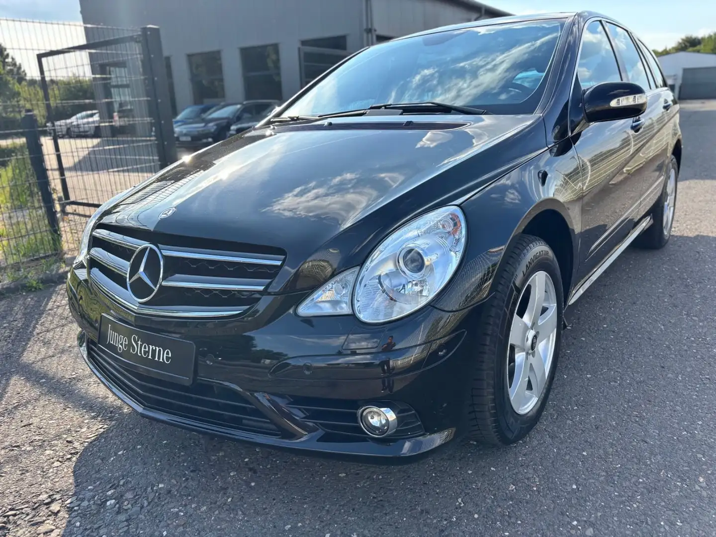 Mercedes-Benz R 500 R-500 4M AMG Navi+DVD+Camera/Panorama/H-K/BRABUS Black - 1