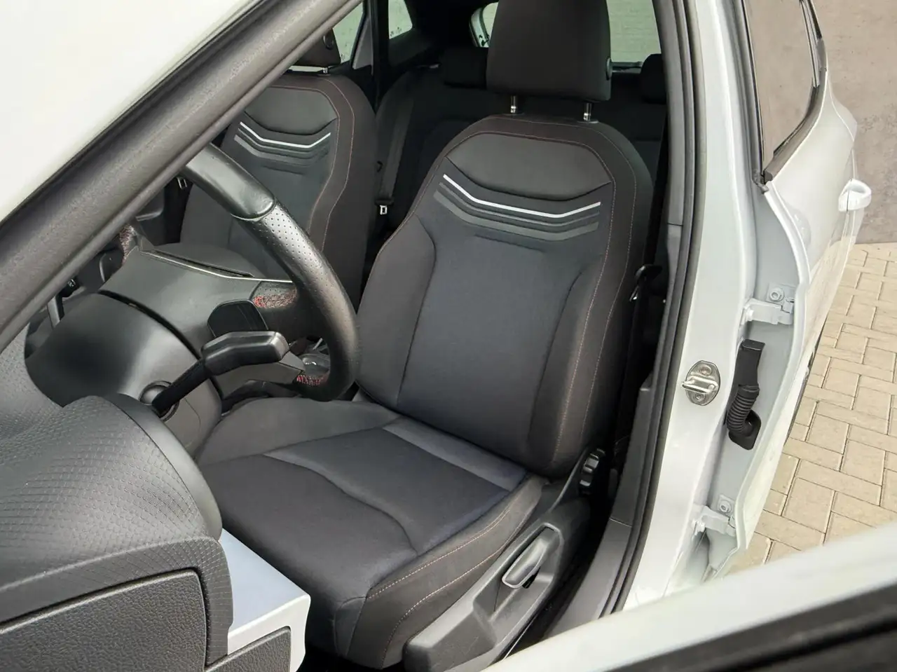 SEAT Ibiza 1.0 EcoTSI FR Plus Connect Panorama dak Full L, миниатюра 7