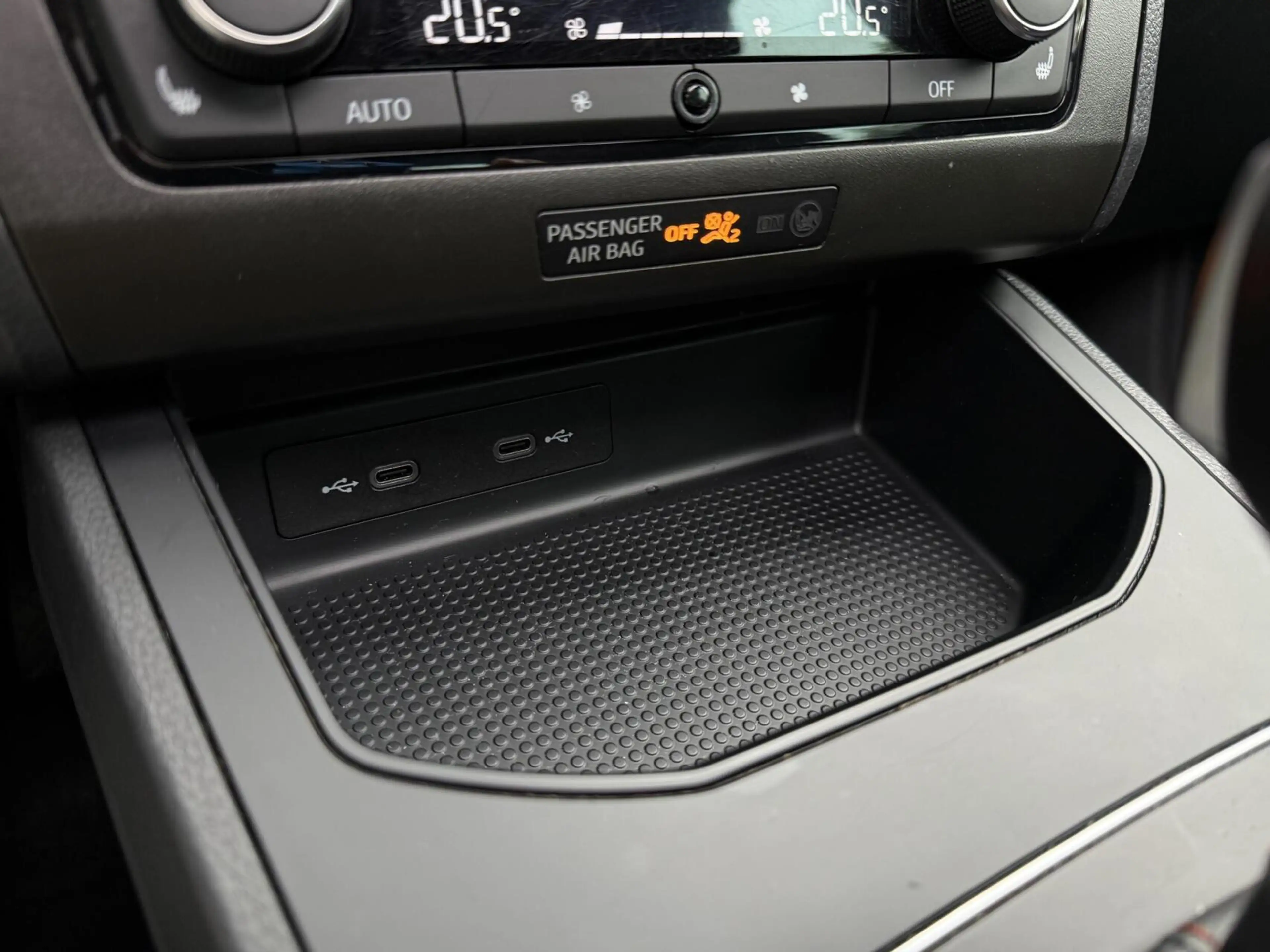 SEAT Ibiza 1.0 EcoTSI FR Plus Connect | Panorama dak | Full L — photo 22