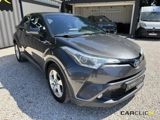 Toyota C-HR view 7