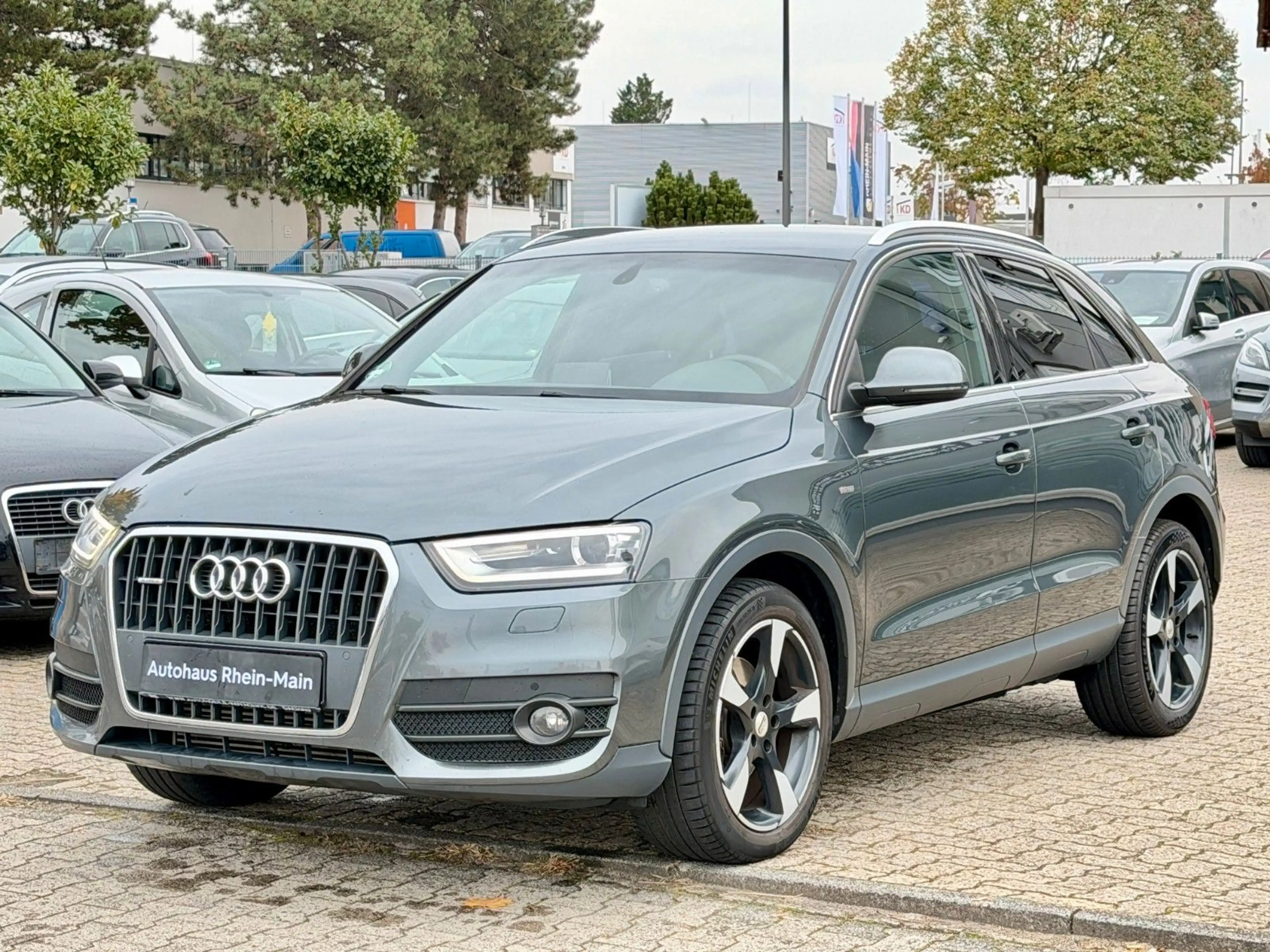 Audi Q3 2.0 TDI quattro*S-Line*Aut.*Led*Nav*DaytonaGr — photo 4