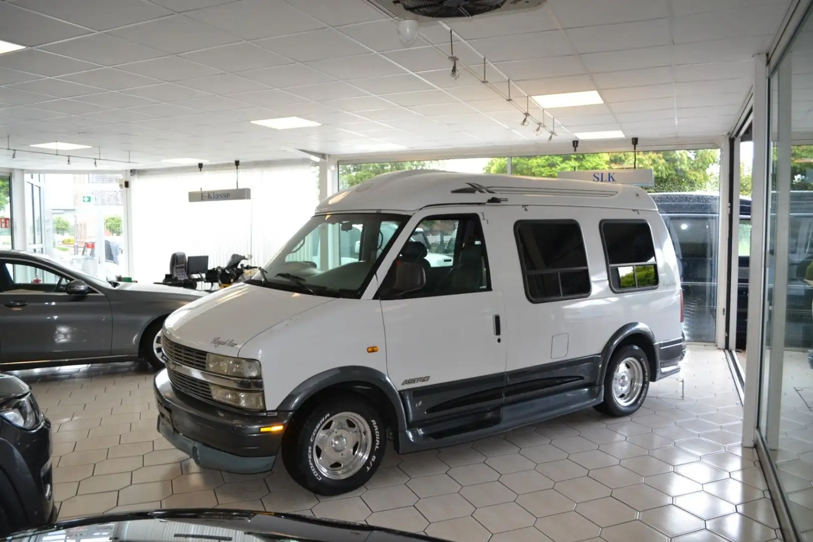 Chevrolet Astro 4,3 V6 Royal Star Weiß - 1